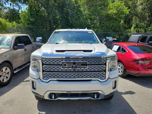 Used 2021 GMC Sierra 2500 Denali w/ Denali Ultimate Package AWD/4WD image 2