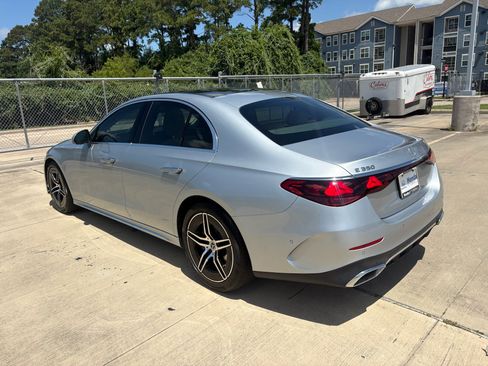 Used 2025 Mercedes-Benz E 350 Sedan image 6
