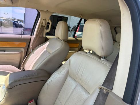 Used 2007 Lincoln MKX 2WD image 23