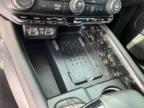 Used 2025 Dodge Durango R/T AWD/4WD image 23