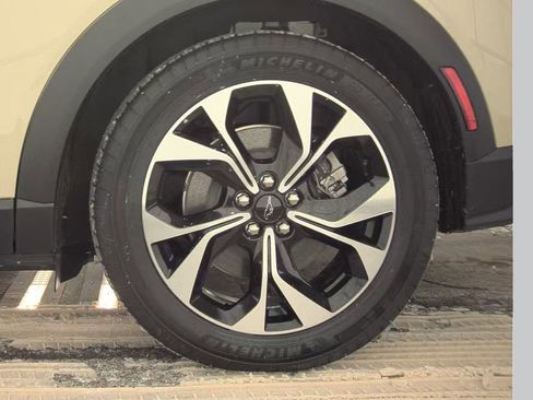 Used 2025 Ford Mustang Mach-E Select w/ Comfort Package Lite image 12