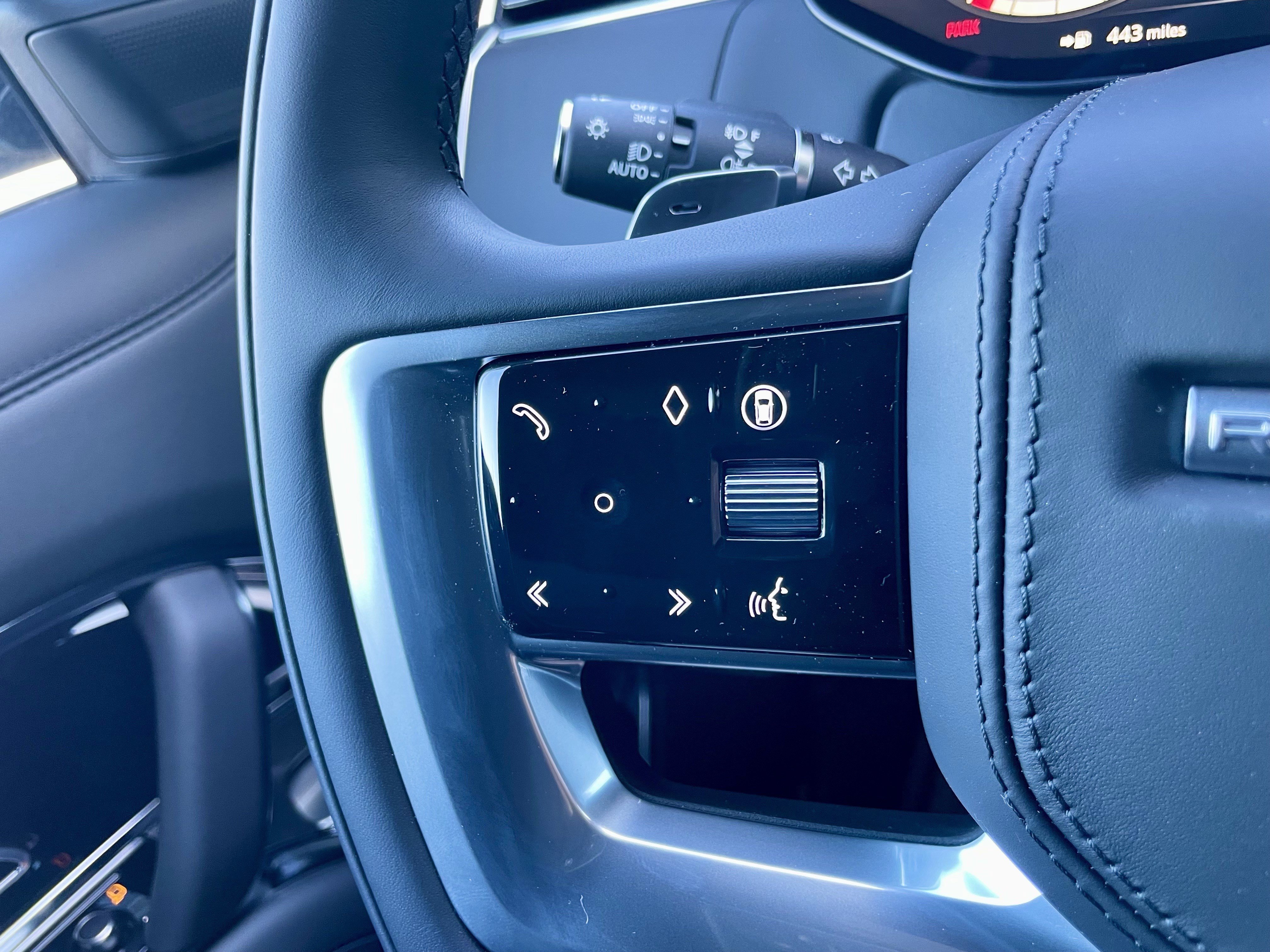 New 2026 Land Rover Range Rover SE AWD/4WD image 23