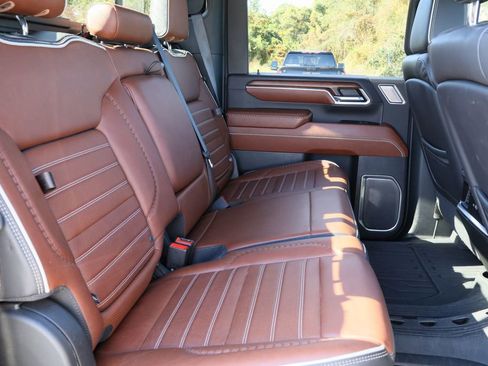 Used 2024 GMC Sierra 2500 Denali Ultimate image 31