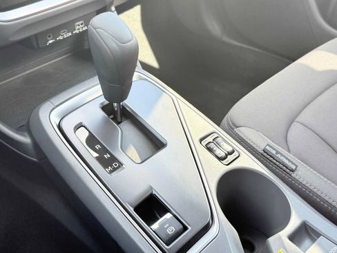 Used 2025 Subaru Crosstrek 2.0i Premium image 27