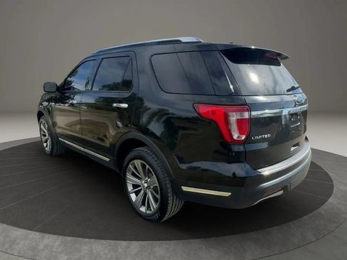 Used 2018 Ford Explorer Limited w/ Equipment Group 301A AWD/4WD image 4