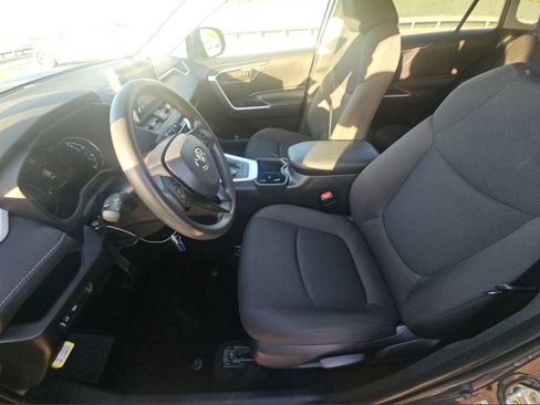 Used 2024 Toyota RAV4 LE image 24