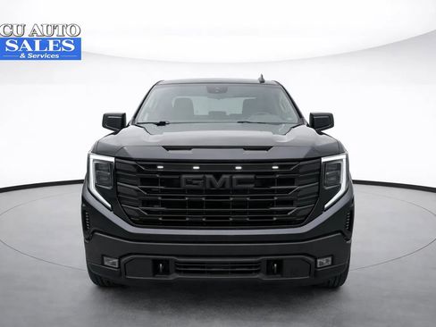 Used 2023 GMC Sierra 1500 Elevation image 2