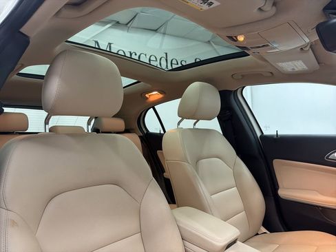 Certified 2015 Mercedes-Benz GLA 250 4MATIC image 29