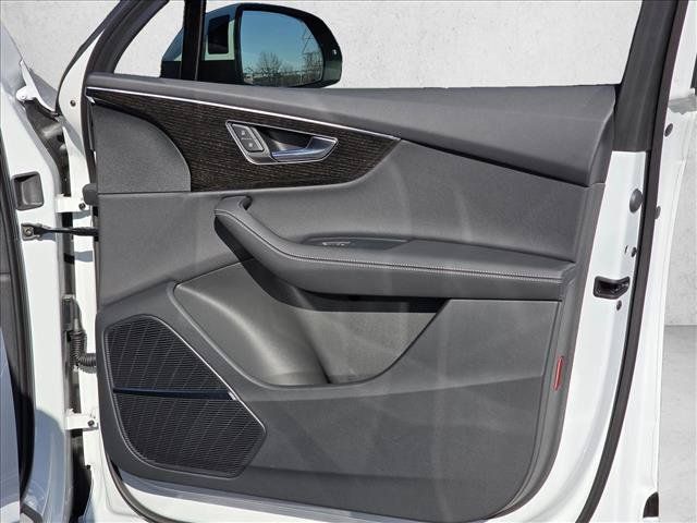 New 2026 Audi Q7 3.0T Premium Plus AWD/4WD image 11