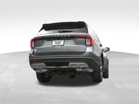 New 2026 Ford Explorer Active image 52
