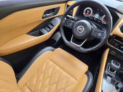 Used 2021 Nissan Rogue Platinum image 48