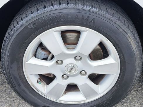 Used 2012 Nissan Versa 1.8 S w/ Special Edition Pkg FWD image 10