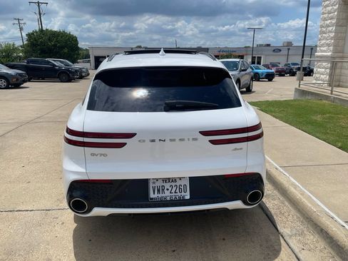 Used 2023 Genesis GV70 2.5T w/ Sport Prestige Package AWD/4WD image 5