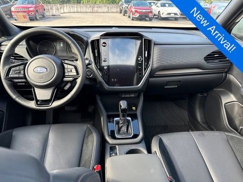 Used 2025 Subaru Forester Touring AWD/4WD image 13