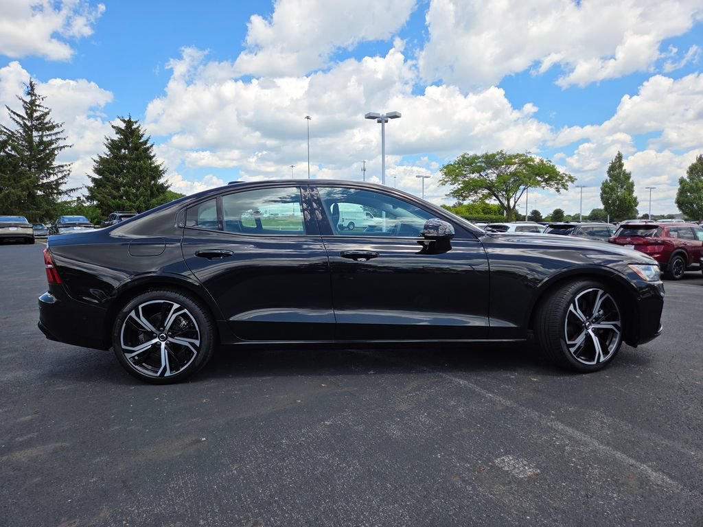 Used 2025 Volvo S60 B5 Plus AWD/4WD image 18
