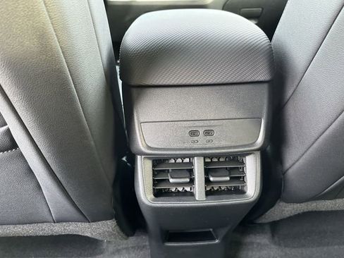 New 2026 Chevrolet Equinox LT w/ Convenience Package II image 23