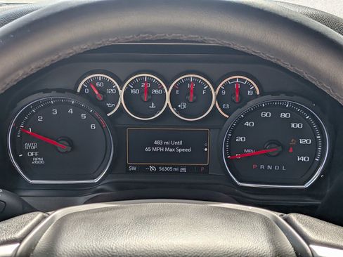 Used 2021 Chevrolet Silverado 1500 LT AWD/4WD image 18
