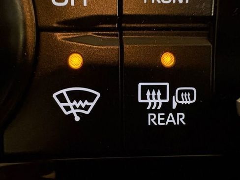 Certified 2025 Toyota Highlander XLE AWD/4WD image 16