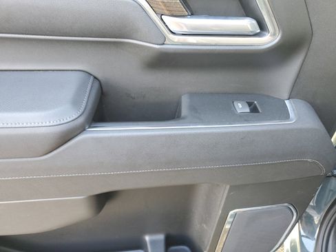 Used 2025 Chevrolet Silverado 1500 LT AWD/4WD image 28
