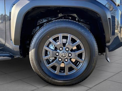 Used 2025 Toyota 4Runner SR5 image 10