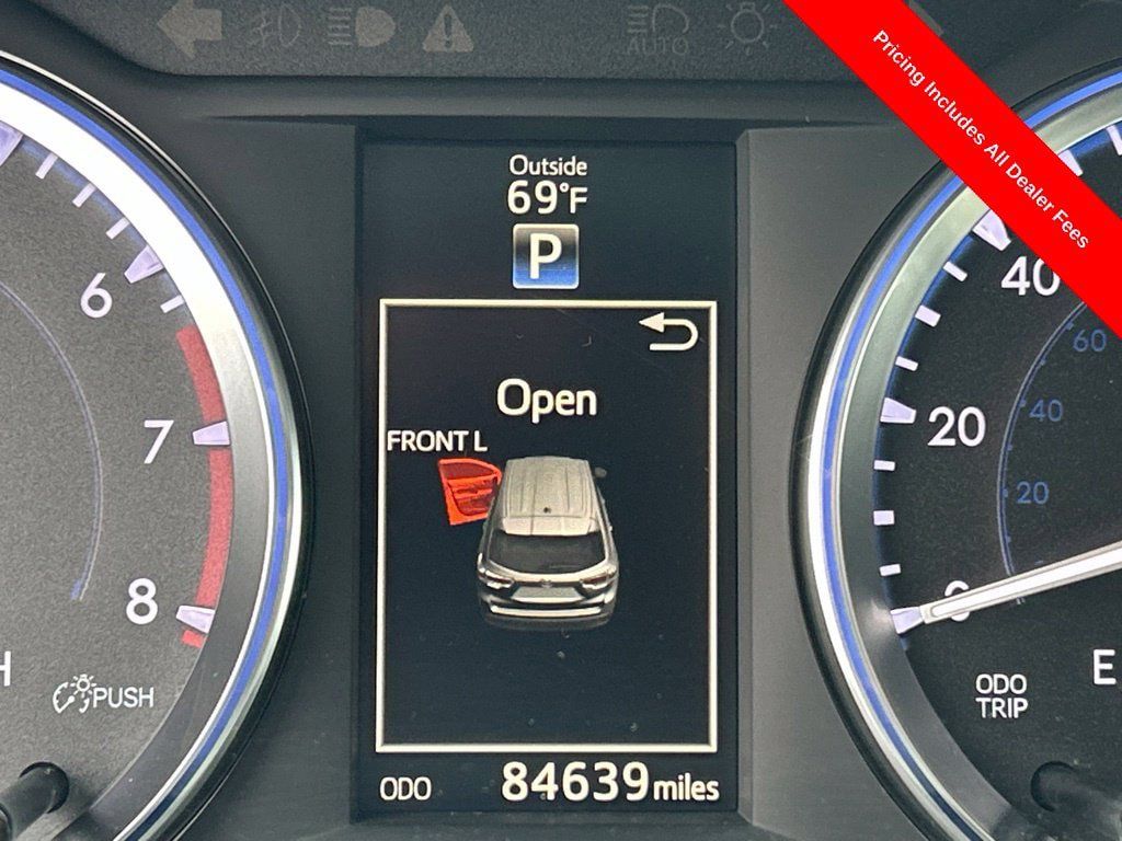 Used 2016 Toyota Highlander Limited Platinum FWD image 12