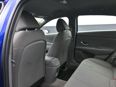 Certified 2024 Hyundai Elantra Blue image 22