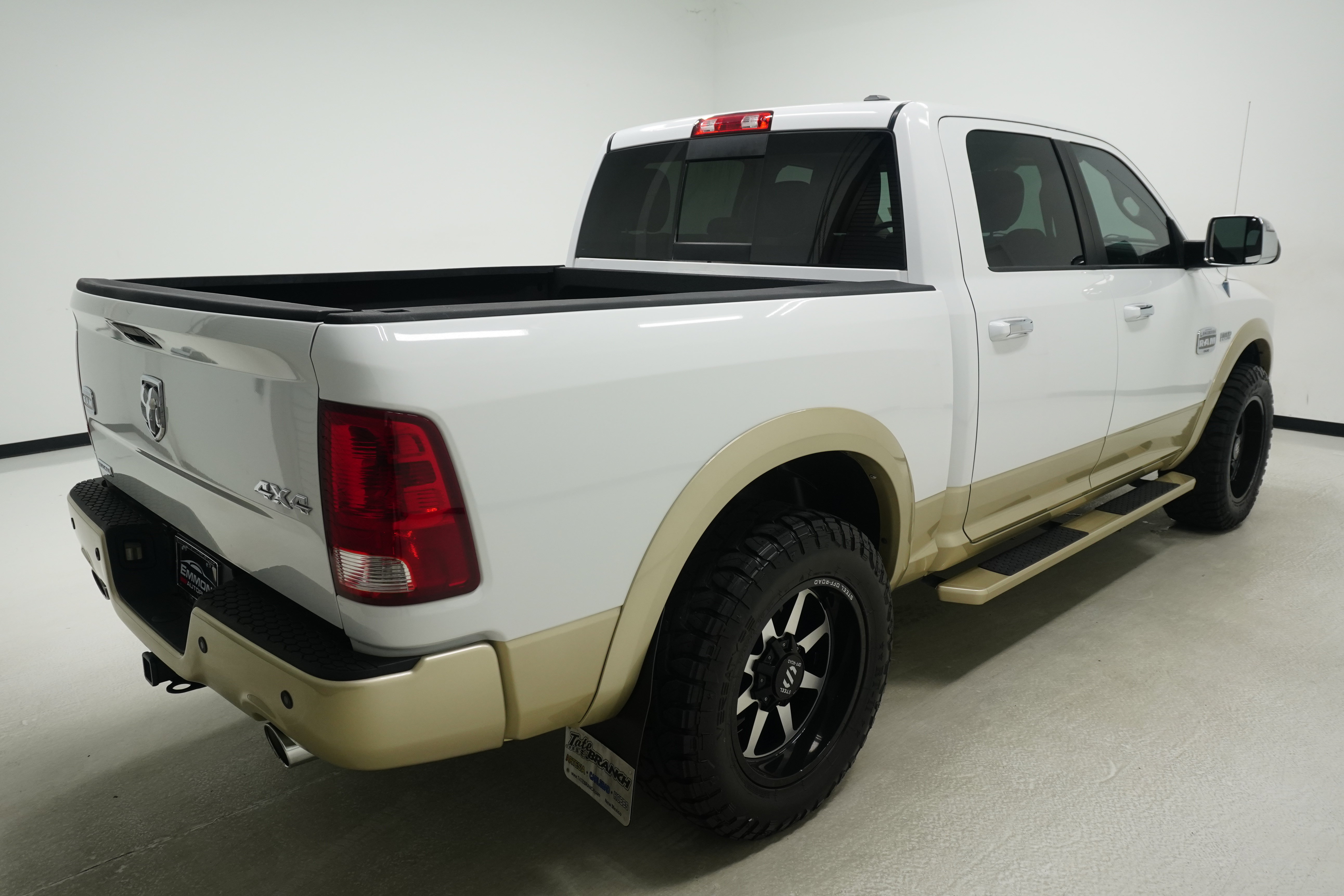 Used 2012 RAM 1500 Laramie Longhorn AWD/4WD image 4
