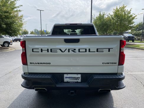 Used 2020 Chevrolet Silverado 1500 Custom Trail Boss w/ Custom Convenience Package AWD/4WD image 8