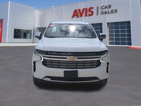 Used 2023 Chevrolet Suburban Premier image 2