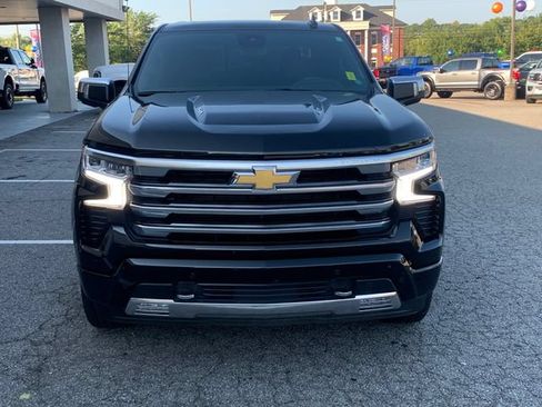 Used 2026 Chevrolet Silverado 1500 High Country AWD/4WD image 2