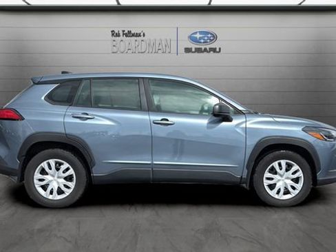 Used 2023 Toyota Corolla Cross L image 3