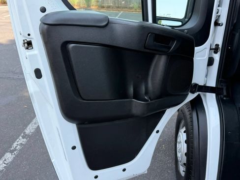 Used 2023 RAM ProMaster 2500 FWD image 24