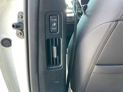 Used 2019 Honda Odyssey EX-L image 43