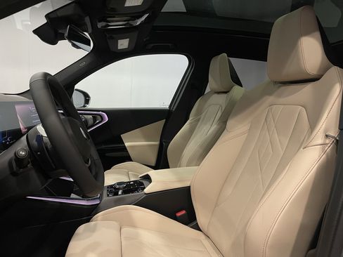 Used 2026 BMW X3 xDrive30 w/ Premium Package image 8