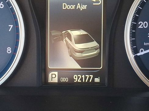 Used 2017 Toyota Camry LE image 22