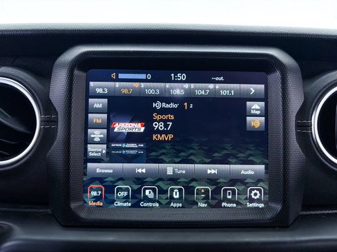 Used 2021 Jeep Wrangler Unlimited Sahara w/ Safety Group AWD/4WD image 24