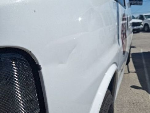 Used 2021 Chevrolet Express 2500 Extended w/ Driver Convenience Package RWD image 4