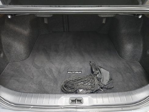 Used 2022 Nissan Altima 2.5 SV w/ SV Premium Package image 11