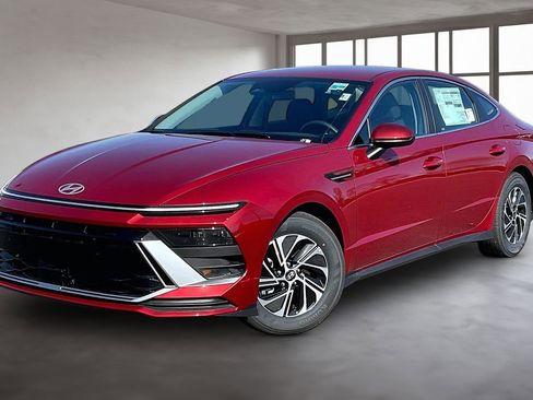 New 2026 Hyundai Sonata Blue FWD image 2