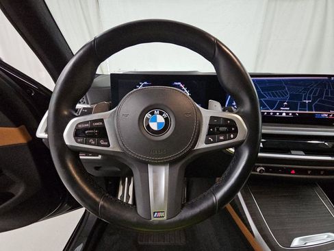 Used 2024 BMW X7 xDrive40i w/ M Sport Package image 7
