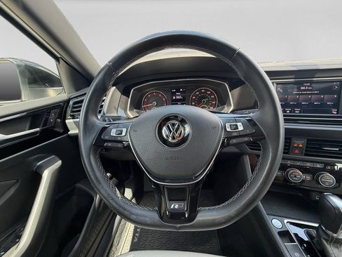 Used 2019 Volkswagen Jetta FWD image 12