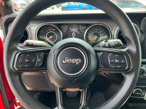 Used 2022 Jeep Wrangler Unlimited Sport AWD/4WD image 14
