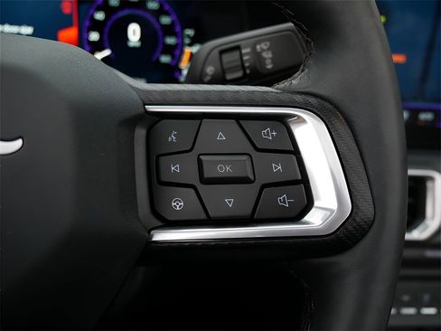 Used 2024 Ford Mustang GT Premium image 19