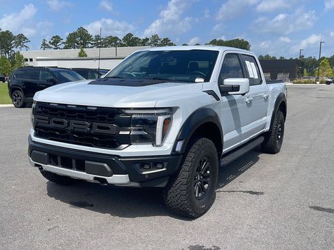 Used 2025 Ford F150 Raptor AWD/4WD image 3
