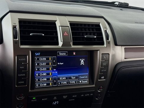 Used 2018 Lexus GX 460 image 9