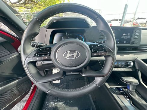 Used 2025 Hyundai Elantra Sport FWD image 15