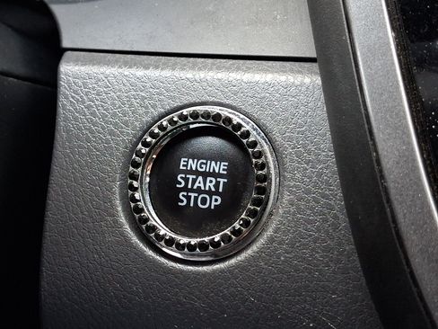 Used 2019 Toyota Camry LE w/ Convenience Package FWD image 21
