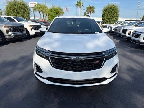 Used 2023 Chevrolet Equinox RS FWD image 2