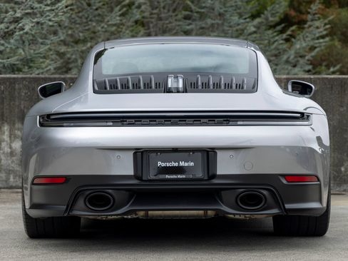 Certified 2025 Porsche 911 Carrera RWD image 10