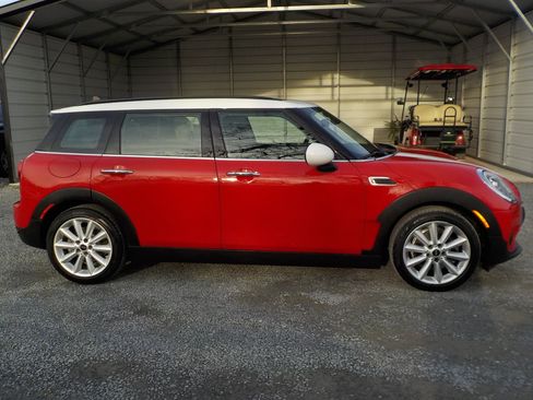Used 2019 MINI Cooper Clubman w/ Storage Package image 6